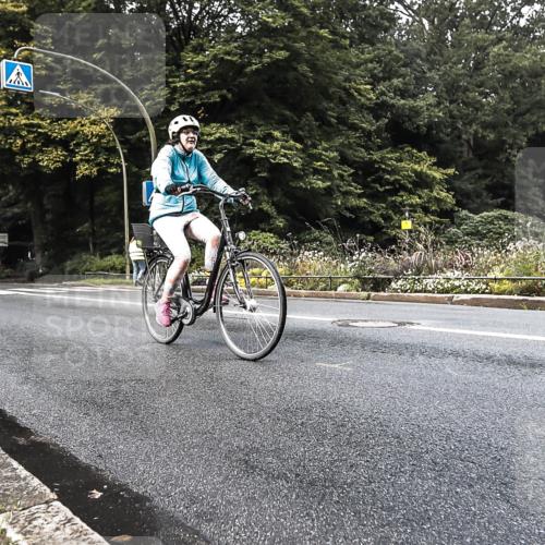 13.09.2026 - Stadtparktriathlon H.Heesch http://msf.ph/oto/10280174 13.09.2026 10:37:31 Radfahren 343, 429, 494, 529 meine-sportfotos.de