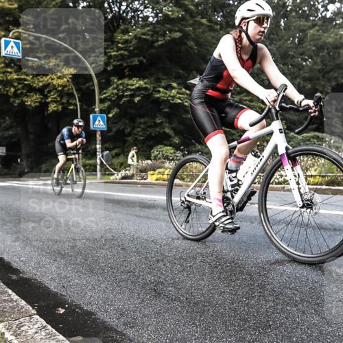 13.09.2026 - Stadtparktriathlon H.Heesch http://msf.ph/oto/10280182 13.09.2026 10:37:39 Radfahren 432, 540 meine-sportfotos.de