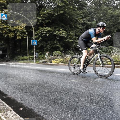 13.09.2026 - Stadtparktriathlon H.Heesch http://msf.ph/oto/10280186 13.09.2026 10:37:39 Radfahren 432, 540 meine-sportfotos.de