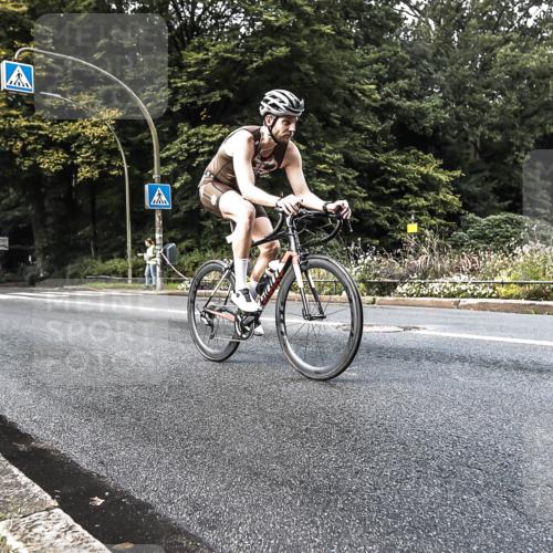 13.09.2026 - Stadtparktriathlon H.Heesch http://msf.ph/oto/10280217 13.09.2026 10:37:57 Radfahren 449, 483, 484, 504, 518, 584 meine-sportfotos.de