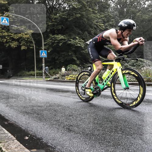 13.09.2026 - Stadtparktriathlon H.Heesch http://msf.ph/oto/10280218 13.09.2026 09:10:55 Radfahren 14, 74, 167 meine-sportfotos.de