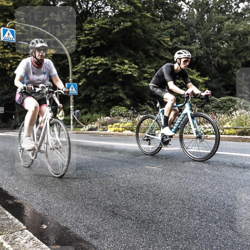 13.09.2026 - Stadtparktriathlon H.Heesch http://msf.ph/oto/10280228 13.09.2026 10:38:02 Radfahren 378, 451, 483, 487, 553, 571 meine-sportfotos.de