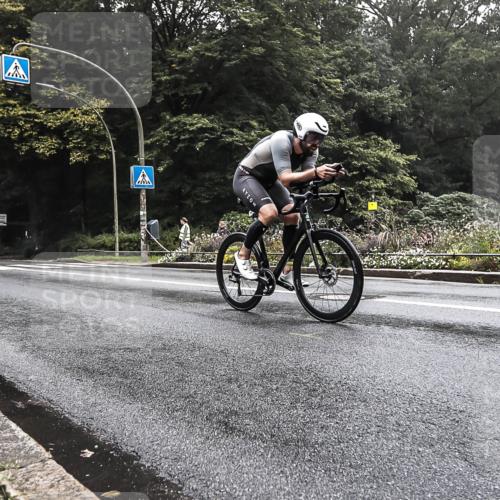 13.09.2026 - Stadtparktriathlon H.Heesch http://msf.ph/oto/10280242 13.09.2026 09:11:11 Radfahren 16, 58, 116 meine-sportfotos.de