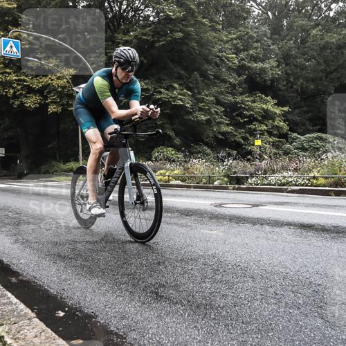 13.09.2026 - Stadtparktriathlon H.Heesch http://msf.ph/oto/10280276 13.09.2026 09:11:24 Radfahren 26, 46, 119, 139, 145, 185 meine-sportfotos.de