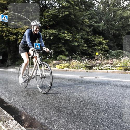 13.09.2026 - Stadtparktriathlon H.Heesch http://msf.ph/oto/10280290 13.09.2026 10:39:11 Radfahren 450, 520 meine-sportfotos.de