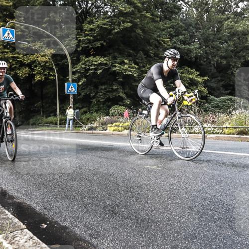 13.09.2026 - Stadtparktriathlon H.Heesch http://msf.ph/oto/10280299 13.09.2026 10:39:20 Radfahren 344, 428, 561, 572 meine-sportfotos.de