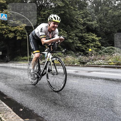 13.09.2026 - Stadtparktriathlon H.Heesch http://msf.ph/oto/10280301 13.09.2026 09:11:43 Radfahren 44, 63, 91, 134 meine-sportfotos.de