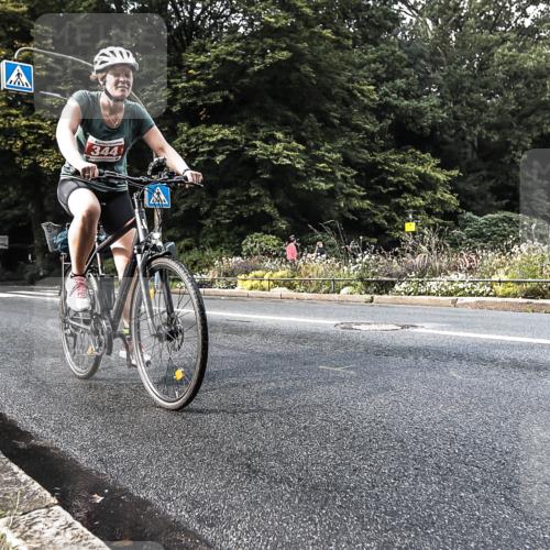 13.09.2026 - Stadtparktriathlon H.Heesch http://msf.ph/oto/10280302 13.09.2026 10:39:21 Radfahren 344, 423, 428, 561 meine-sportfotos.de
