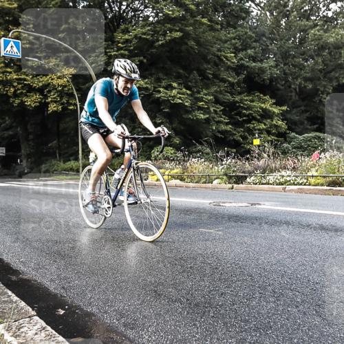 13.09.2026 - Stadtparktriathlon H.Heesch http://msf.ph/oto/10280314 13.09.2026 10:39:30 Radfahren 386, 413, 468, 470, 522 meine-sportfotos.de