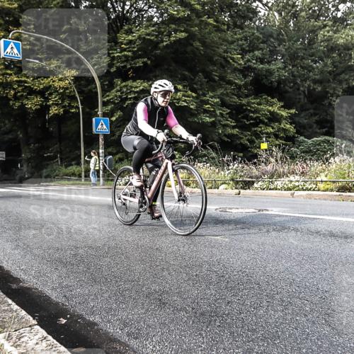 13.09.2026 - Stadtparktriathlon H.Heesch http://msf.ph/oto/10280376 13.09.2026 10:40:49 Radfahren 407, 442, 548 meine-sportfotos.de