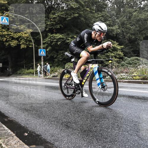 13.09.2026 - Stadtparktriathlon H.Heesch http://msf.ph/oto/10280379 13.09.2026 09:12:53 Radfahren 25, 43, 96, 121, 171 meine-sportfotos.de