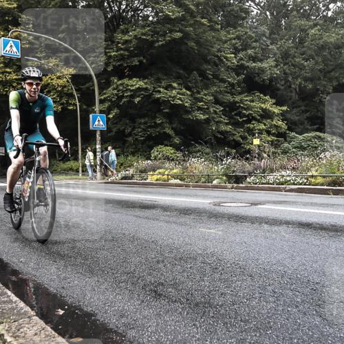 13.09.2026 - Stadtparktriathlon H.Heesch http://msf.ph/oto/10280390 13.09.2026 09:12:55 Radfahren 25, 43, 96, 121, 171 meine-sportfotos.de