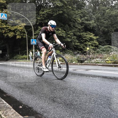13.09.2026 - Stadtparktriathlon H.Heesch http://msf.ph/oto/10280400 13.09.2026 09:12:56 Radfahren 43, 96, 121, 171, 175 meine-sportfotos.de