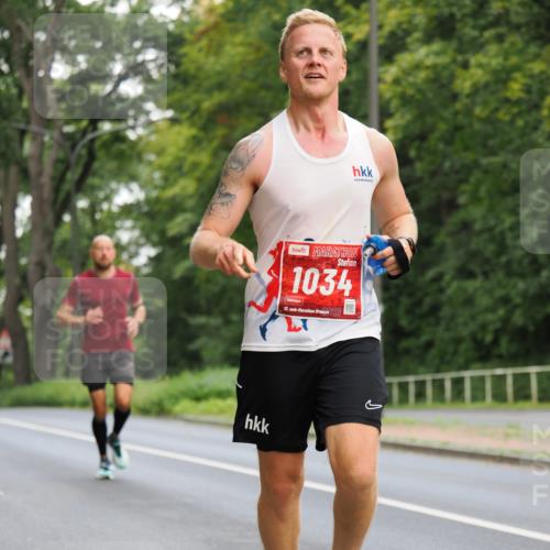 13.09.2026 - 21. swb-Marathon Bremen TobiasT http://msf.ph/oto/10280412 13.09.2026 11:39:04 Laufen 1034, 21, 26 meine-sportfotos.de