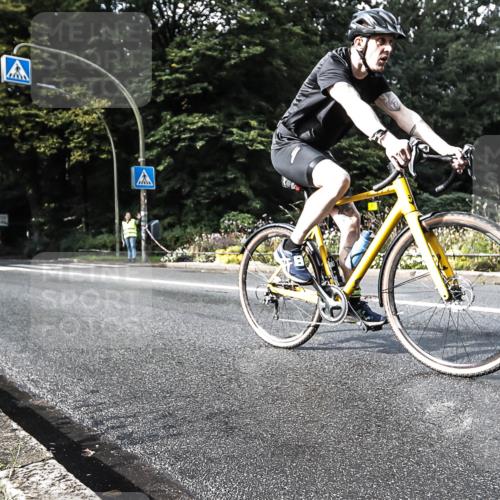 13.09.2026 - Stadtparktriathlon H.Heesch http://msf.ph/oto/10280446 13.09.2026 10:41:47 Radfahren 478, 583 meine-sportfotos.de