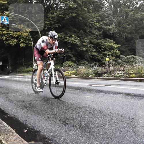 13.09.2026 - Stadtparktriathlon H.Heesch http://msf.ph/oto/10280461 13.09.2026 09:13:35 Radfahren 10, 82, 92, 138, 141 meine-sportfotos.de