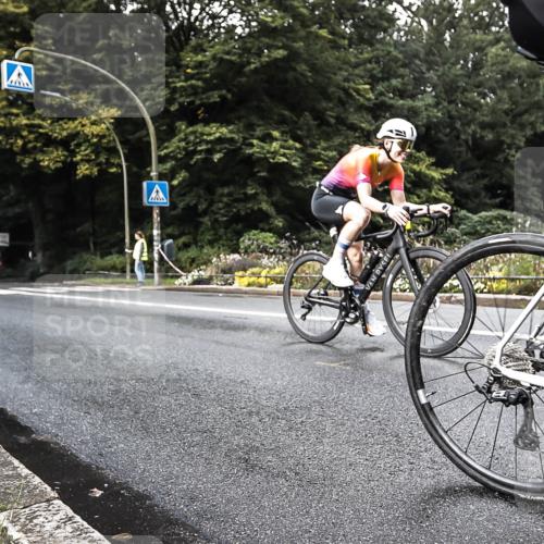 13.09.2026 - Stadtparktriathlon H.Heesch http://msf.ph/oto/10280472 13.09.2026 10:42:14 Radfahren 359, 399, 513, 530 meine-sportfotos.de