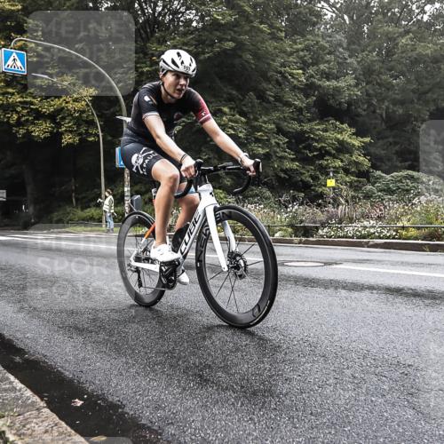 13.09.2026 - Stadtparktriathlon H.Heesch http://msf.ph/oto/10280473 13.09.2026 09:13:45 Radfahren 105, 112, 153 meine-sportfotos.de