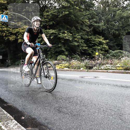13.09.2026 - Stadtparktriathlon H.Heesch http://msf.ph/oto/10280477 13.09.2026 10:42:18 Radfahren 359, 371, 399, 530 meine-sportfotos.de