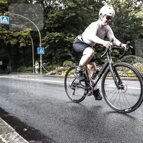 13.09.2026 - Stadtparktriathlon H.Heesch http://msf.ph/oto/10280481 13.09.2026 10:42:29 Radfahren 375, 402, 456 meine-sportfotos.de