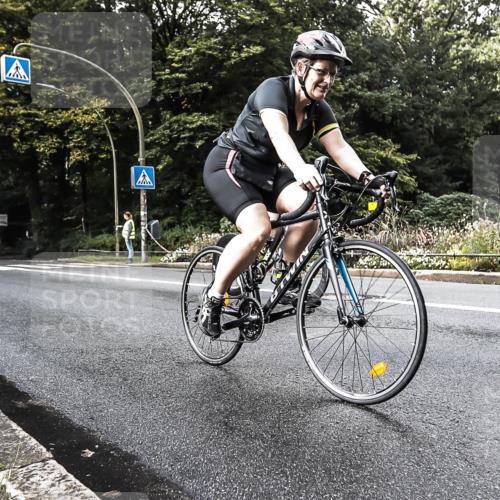13.09.2026 - Stadtparktriathlon H.Heesch http://msf.ph/oto/10280484 13.09.2026 10:42:31 Radfahren 375, 402, 456 meine-sportfotos.de