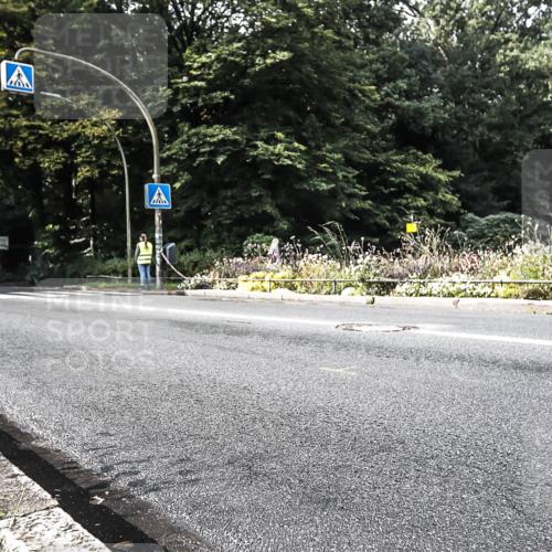 13.09.2026 - Stadtparktriathlon H.Heesch http://msf.ph/oto/10280512 13.09.2026 10:43:07 Radfahren  meine-sportfotos.de