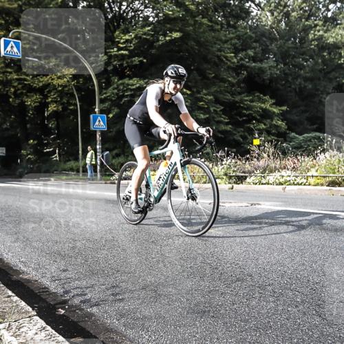 13.09.2026 - Stadtparktriathlon H.Heesch http://msf.ph/oto/10280526 13.09.2026 10:43:19 Radfahren 465, 508, 539, 777 meine-sportfotos.de