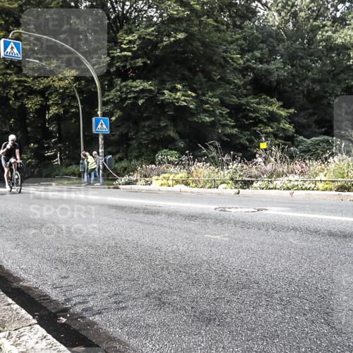 13.09.2026 - Stadtparktriathlon H.Heesch http://msf.ph/oto/10280548 13.09.2026 10:43:43 Radfahren 416, 463, 480 meine-sportfotos.de