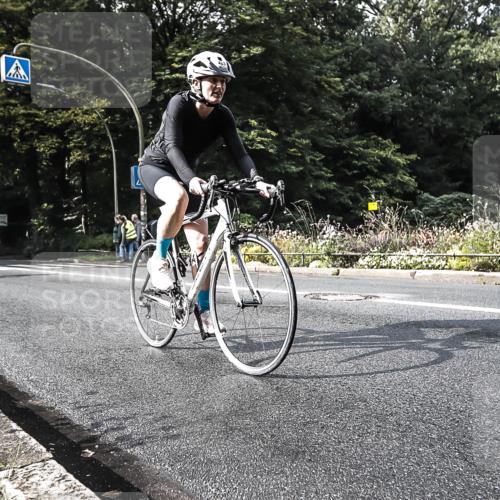 13.09.2026 - Stadtparktriathlon H.Heesch http://msf.ph/oto/10280552 13.09.2026 10:43:44 Radfahren 416, 463, 480 meine-sportfotos.de