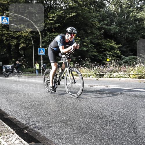 13.09.2026 - Stadtparktriathlon H.Heesch http://msf.ph/oto/10280590 13.09.2026 10:44:10 Radfahren 412, 540 meine-sportfotos.de