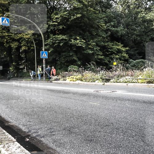 13.09.2026 - Stadtparktriathlon H.Heesch http://msf.ph/oto/10280623 13.09.2026 10:44:32 Radfahren 383, 405, 445 meine-sportfotos.de