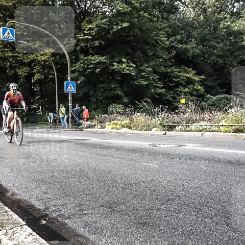 13.09.2026 - Stadtparktriathlon H.Heesch http://msf.ph/oto/10280626 13.09.2026 10:44:33 Radfahren 383, 405, 445 meine-sportfotos.de