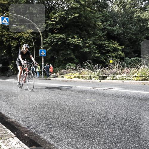 13.09.2026 - Stadtparktriathlon H.Heesch http://msf.ph/oto/10280637 13.09.2026 10:44:36 Radfahren 383, 405, 445, 454 meine-sportfotos.de