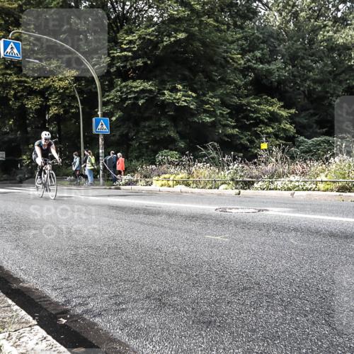 13.09.2026 - Stadtparktriathlon H.Heesch http://msf.ph/oto/10280648 13.09.2026 10:44:41 Radfahren 277, 347, 467, 569, 575 meine-sportfotos.de