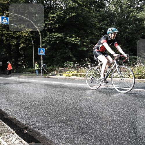 13.09.2026 - Stadtparktriathlon H.Heesch http://msf.ph/oto/10280703 13.09.2026 10:44:58 Radfahren 389, 483, 527, 568, 579 meine-sportfotos.de