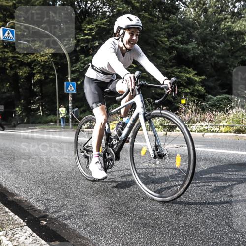 13.09.2026 - Stadtparktriathlon H.Heesch http://msf.ph/oto/10280708 13.09.2026 10:44:59 Radfahren 389, 527, 568, 579 meine-sportfotos.de