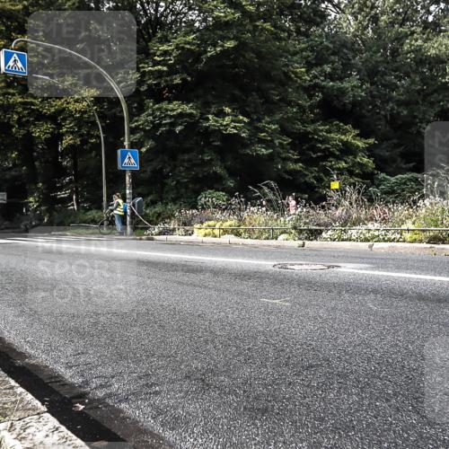 13.09.2026 - Stadtparktriathlon H.Heesch http://msf.ph/oto/10280758 13.09.2026 10:45:18 Radfahren 398, 434, 459, 490 meine-sportfotos.de