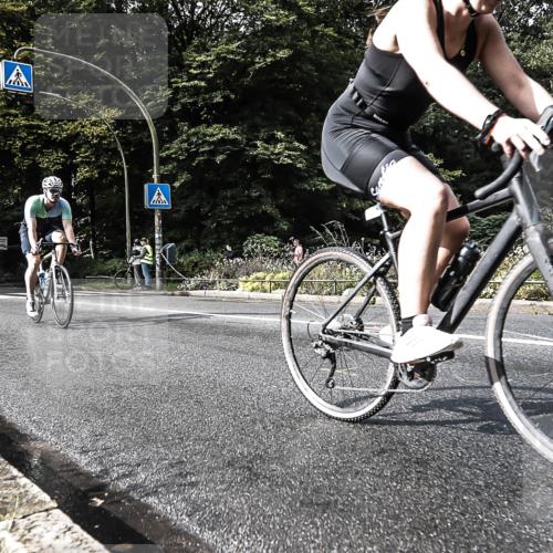 13.09.2026 - Stadtparktriathlon H.Heesch http://msf.ph/oto/10280765 13.09.2026 10:45:20 Radfahren 398, 434, 490, 519 meine-sportfotos.de