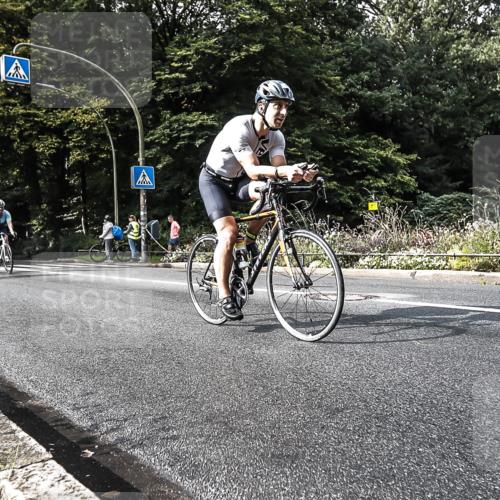 13.09.2026 - Stadtparktriathlon H.Heesch http://msf.ph/oto/10280778 13.09.2026 10:45:24 Radfahren 439, 449, 505, 519 meine-sportfotos.de