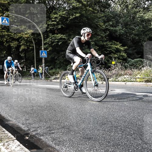 13.09.2026 - Stadtparktriathlon H.Heesch http://msf.ph/oto/10280807 13.09.2026 10:45:33 Radfahren 370, 419, 433, 452, 460, 484, 504, 523, 553, 564 meine-sportfotos.de