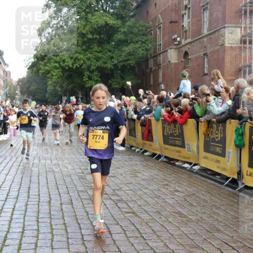 13.09.2026 - Kiel Lauf Yannick Fuchs http://msf.ph/oto/10280816 13.09.2026 08:54:16 Ziel 488, 1218, 1463, 1540, 2489, 2610, 4059, 4494, 4618, 4717, 4731, 5041, 5236, 5993, 6030, 6134, 6618, 7470, 9291, 9447, 9850, 10775, 10868, 10920, 11468, 11672, 11840, 12112, 120, 193, 258, 262, 1244, 1332, 1529, 1823, 2122, 2141, 2324, 2447, 3234, 4607, 4791, 4956, 5120, 5432, 5586, 5993, 6267, 6628, 6702, 6733, 7341, 7815, 8006, 8332, 8671, 9266, 9850, 9880, 10726, 10868, 10997, 11170, 12111, 12112, 12511, 12548, 12663, 12711, 12828, 12829, 241, 2742, 3211, 3896, 3936 meine-sportfotos.de