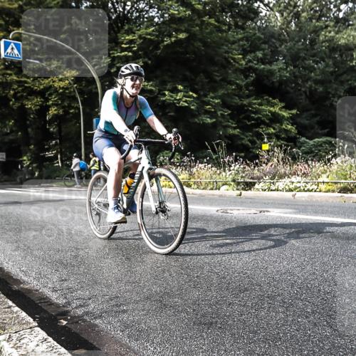 13.09.2026 - Stadtparktriathlon H.Heesch http://msf.ph/oto/10280822 13.09.2026 10:45:35 Radfahren 419, 433, 452, 460, 484, 504, 523, 553 meine-sportfotos.de