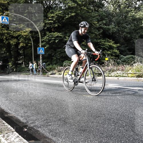 13.09.2026 - Stadtparktriathlon H.Heesch http://msf.ph/oto/10280843 13.09.2026 10:45:41 Radfahren 248, 385, 414, 427, 494 meine-sportfotos.de