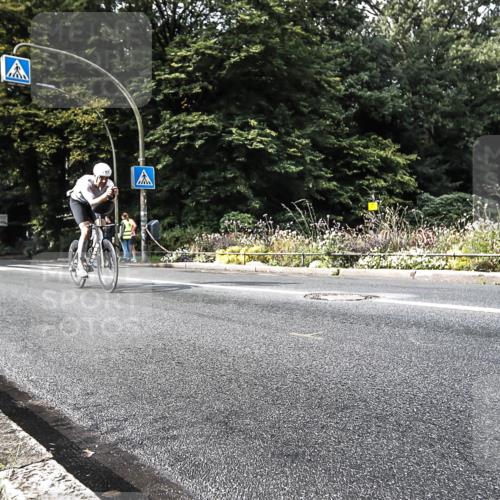 13.09.2026 - Stadtparktriathlon H.Heesch http://msf.ph/oto/10280868 13.09.2026 10:45:45 Radfahren 248, 414, 563 meine-sportfotos.de