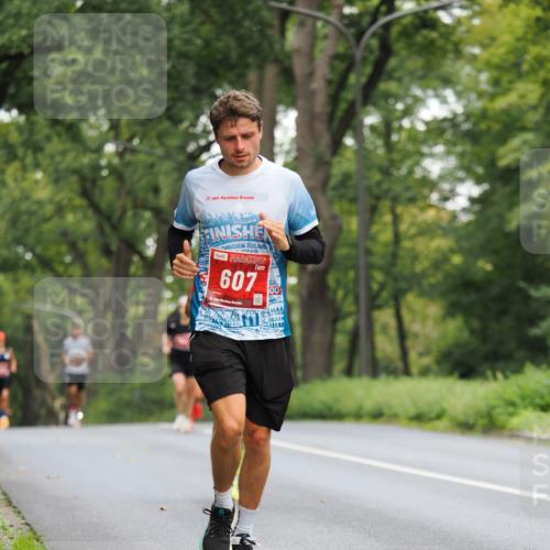 13.09.2026 - 21. swb-Marathon Bremen TobiasT http://msf.ph/oto/10280882 13.09.2026 11:39:14 Laufen 21, 26, 1300, 607, 00 meine-sportfotos.de