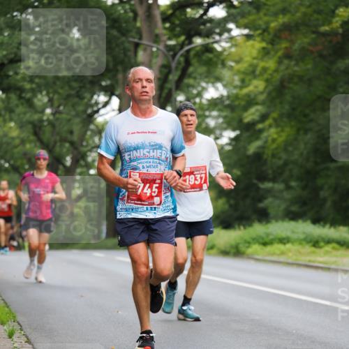 13.09.2026 - 21. swb-Marathon Bremen TobiasT http://msf.ph/oto/10280981 13.09.2026 11:39:53 Laufen 21, 26, 1, 745, 21, 10, 1937 meine-sportfotos.de