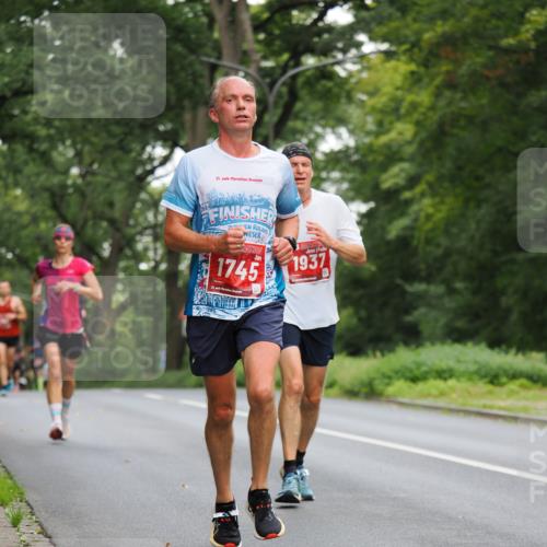 13.09.2026 - 21. swb-Marathon Bremen TobiasT http://msf.ph/oto/10280987 13.09.2026 11:39:53 Laufen 21, 26, 1745, 21, 1937 meine-sportfotos.de