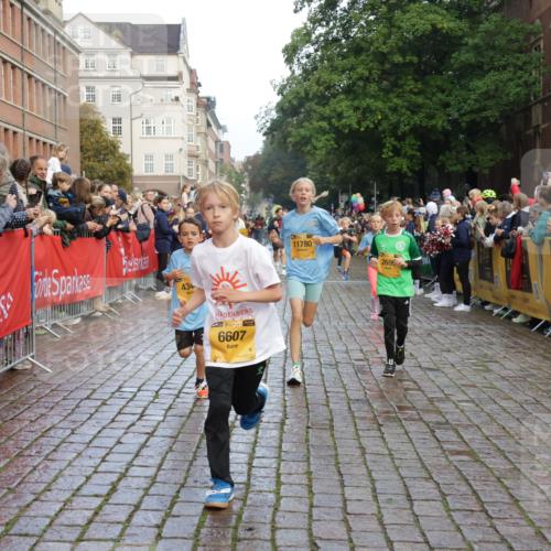 13.09.2026 - Kiel Lauf Yannick Fuchs http://msf.ph/oto/10281050 13.09.2026 08:54:36 Ziel 241, 2139, 2542, 3211, 3457, 3936, 4419, 5462, 5693, 6574, 6740, 6945, 7055, 7774, 8110, 8111, 8670, 8850, 9533, 9698, 10488, 10937, 11656, 241, 488, 1218, 1244, 1463, 1540, 2489, 2610, 2742, 3211, 3896, 4059, 4419, 4494, 4618, 4717, 4731, 5041, 5236, 5462, 5993, 6030, 6134, 6214, 6618, 7055, 7470, 8545, 9291, 9447, 9714, 9850, 9880, 10775, 10868, 10920, 11468, 11672, 11840, 12111, 12112, 12829, 159, 561, 820, 1701, 2699, 2770, 4069, 4227, 4348, 6607, 120, 2122 meine-sportfotos.de