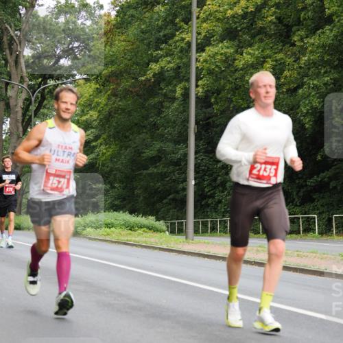 13.09.2026 - 21. swb-Marathon Bremen TobiasT http://msf.ph/oto/10281268 13.09.2026 11:41:39 Laufen 2135, 670, 1571 meine-sportfotos.de