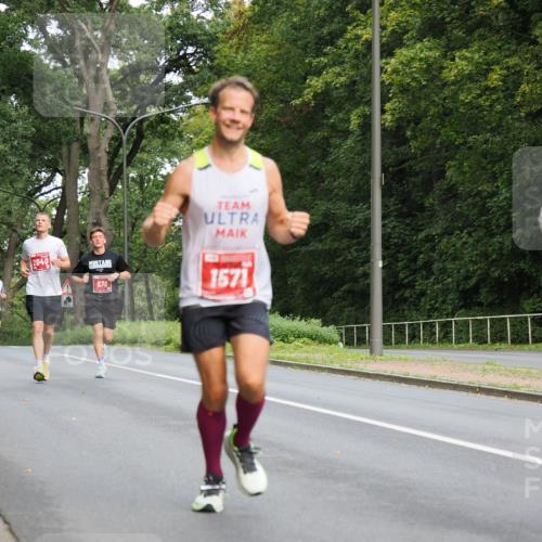 13.09.2026 - 21. swb-Marathon Bremen TobiasT http://msf.ph/oto/10281272 13.09.2026 11:41:40 Laufen 2040, 670, 1571 meine-sportfotos.de